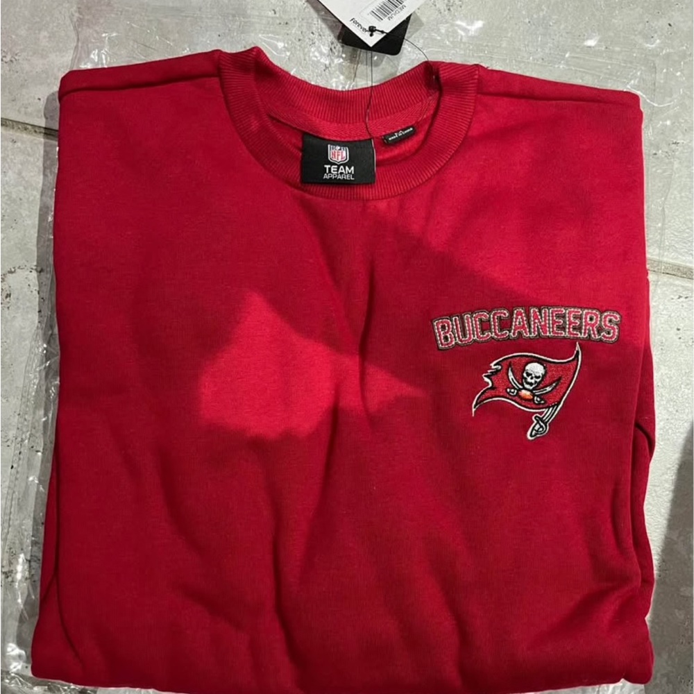 NFL Team Apparel Buccaneers Red Crewneck Sweatshirt
